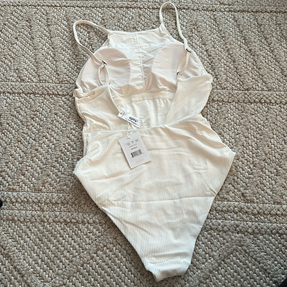 Andie Swim The Asbury One Piece - Picture 4 of 5